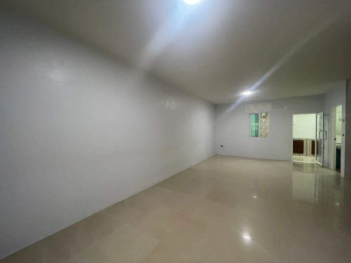 ขายทาวน์โฮมบางนา แบริ่ง ลาซาล : ขายทาวน์เฮ้าส์ นิรันดร์วิลล์ ศรีนครินทร์ (ซอยศรีด่าน 22)