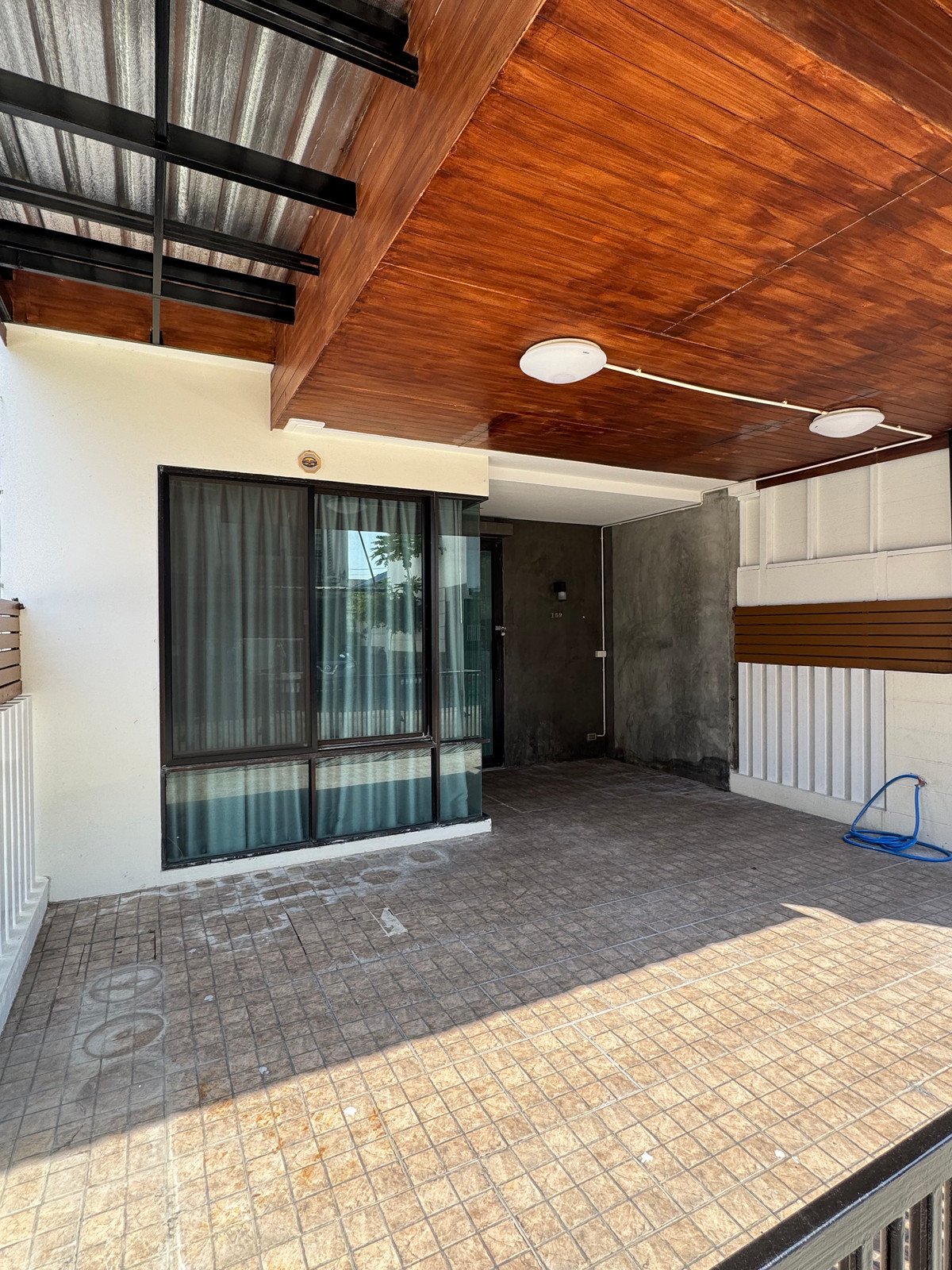 ให้เช่าทาวน์โฮมเกษตร นวมินทร์ ลาดปลาเค้า : ให้เช่า/ขาย ทาวน์โฮม หมู่บ้านอารียา โมว่า ถนนลาดปลาเค้า ปรับปรุงใหม่