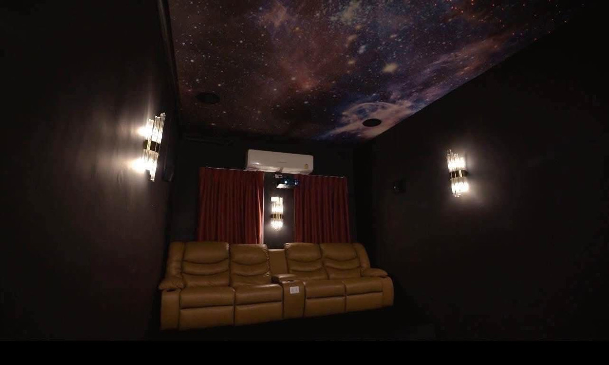 ขายบ้านพระราม 5 ราชพฤกษ์ บางกรวย : บ้านหรู หลังใหญ่ พร้อมสระว่ายน้ำ ✨ บ้านเดี่ยว ราชพฤกษ์ ซอยบางกร่าง 63/1 / 5 ห้องนอน (ขาย), Detached House Ratchaphruek Soi Bang Krang 63/1 / 5 Bedrooms (FOR SALE) AOM022