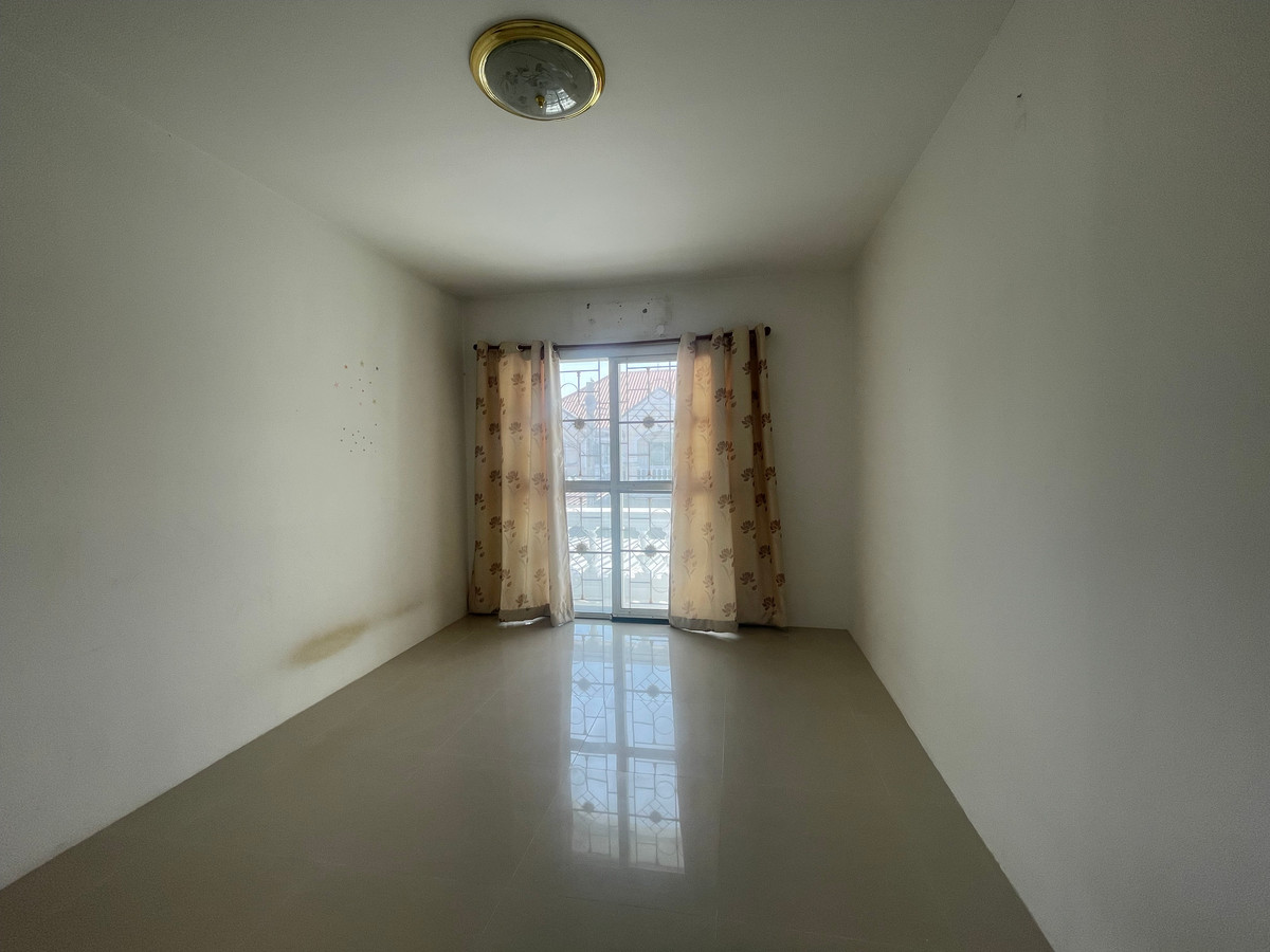 ขายทาวน์โฮมบางนา แบริ่ง ลาซาล : ขายทาวน์เฮ้าส์ นิรันดร์วิลล์ ศรีนครินทร์ (ซอยศรีด่าน 22)