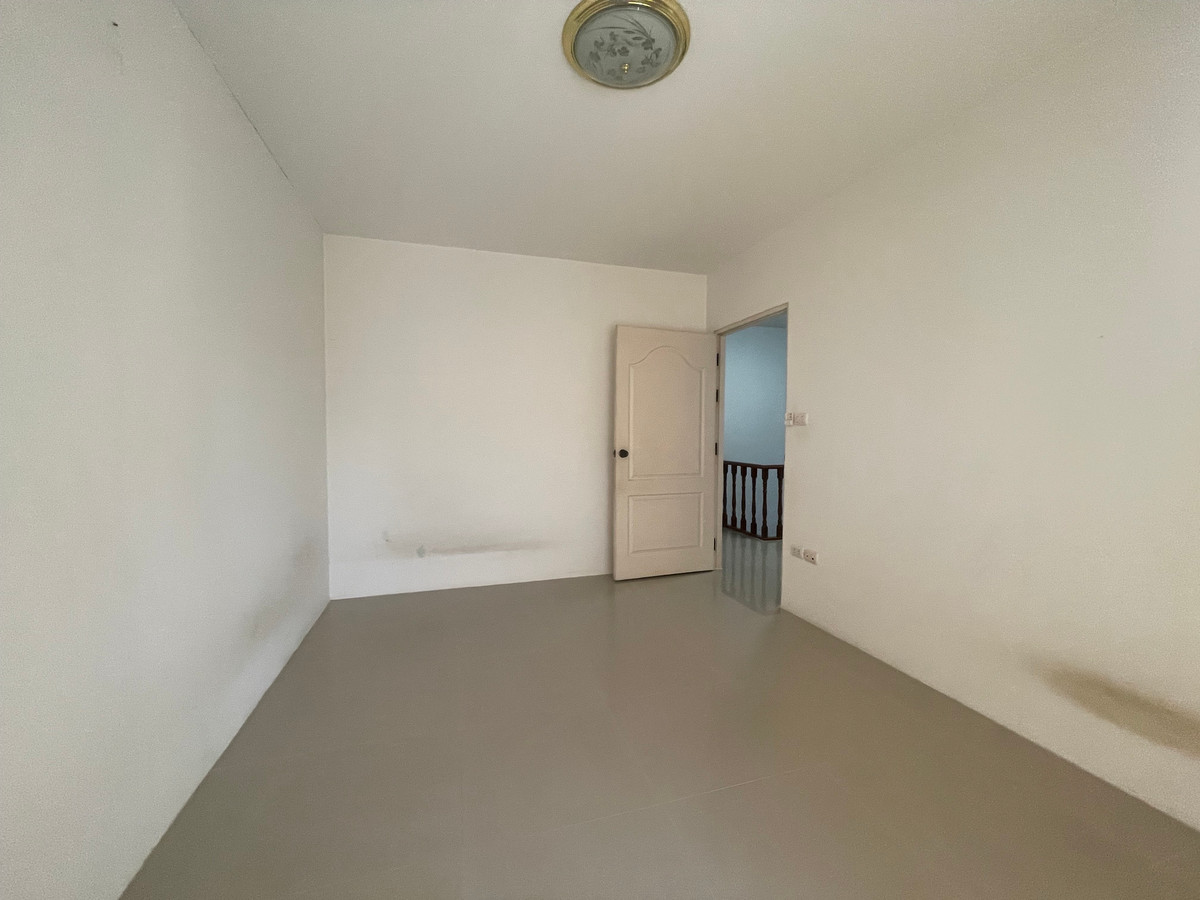 ขายทาวน์โฮมบางนา แบริ่ง ลาซาล : ขายทาวน์เฮ้าส์ นิรันดร์วิลล์ ศรีนครินทร์ (ซอยศรีด่าน 22)