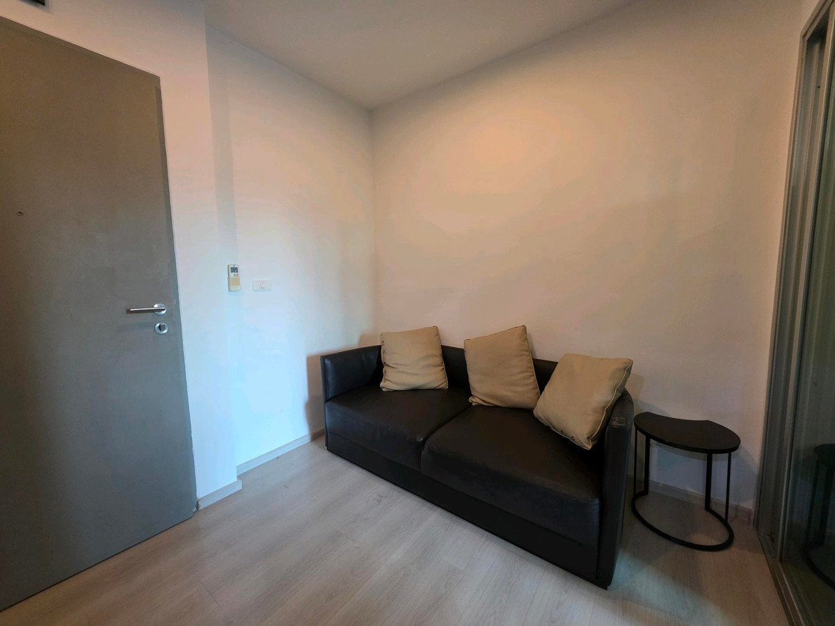 ขายคอนโดรัชดา ห้วยขวาง : ขายไลฟ์รัชดาภิเษก 1 ห้องนอน แบบขาดทุนหนัก ราคา 2.89 ล้านบาท โดยสำนักงานขายใต้คอนโด