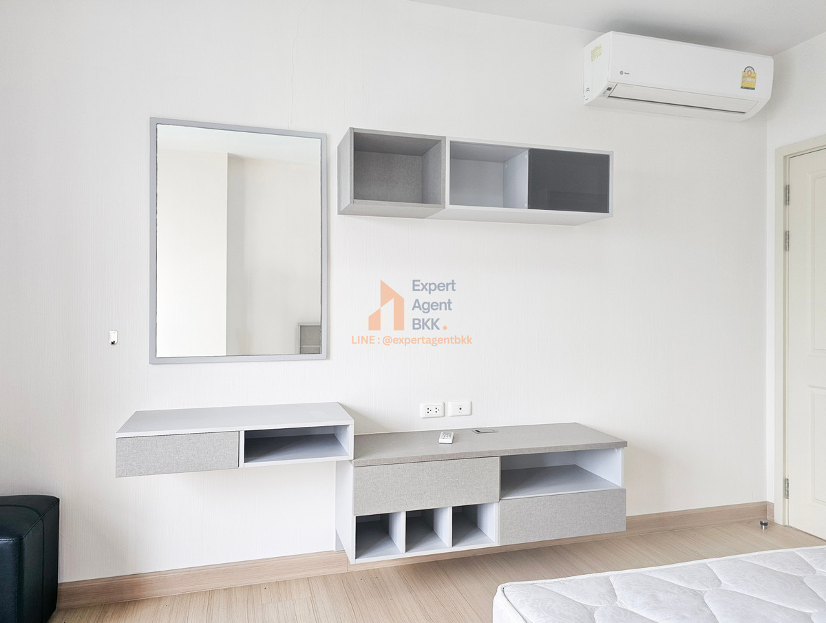 ขายคอนโดพระราม 9 เพชรบุรีตัดใหม่ RCA : 💎 ด่วน! 1 นอนไซส์ใหญ่ วิวสระ ราคาตรม.ถูกสุดในโครงการ ขาย/SALE : Supalai Veranda Rama 9 (ศุภาลัย เวอเรนด้า พระราม9) - 1 ห้องนอน LC054