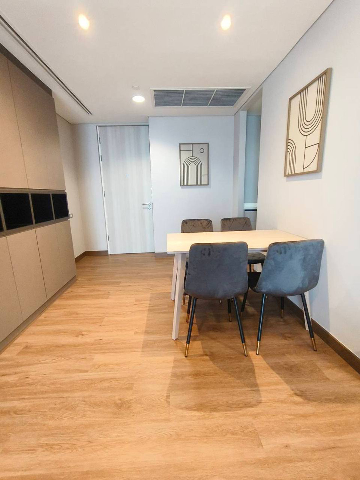 For RentCondoSukhumvit, Asoke, Thonglor : ⚜️𝗥𝗲𝗻𝘁 45,000 THB/month ( The Lumpini 24 )⚜️