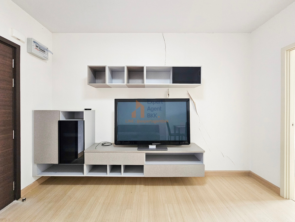 ขายคอนโดพระราม 9 เพชรบุรีตัดใหม่ RCA : 💎 ด่วน! 1 นอนไซส์ใหญ่ วิวสระ ราคาตรม.ถูกสุดในโครงการ ขาย/SALE : Supalai Veranda Rama 9 (ศุภาลัย เวอเรนด้า พระราม9) - 1 ห้องนอน LC054