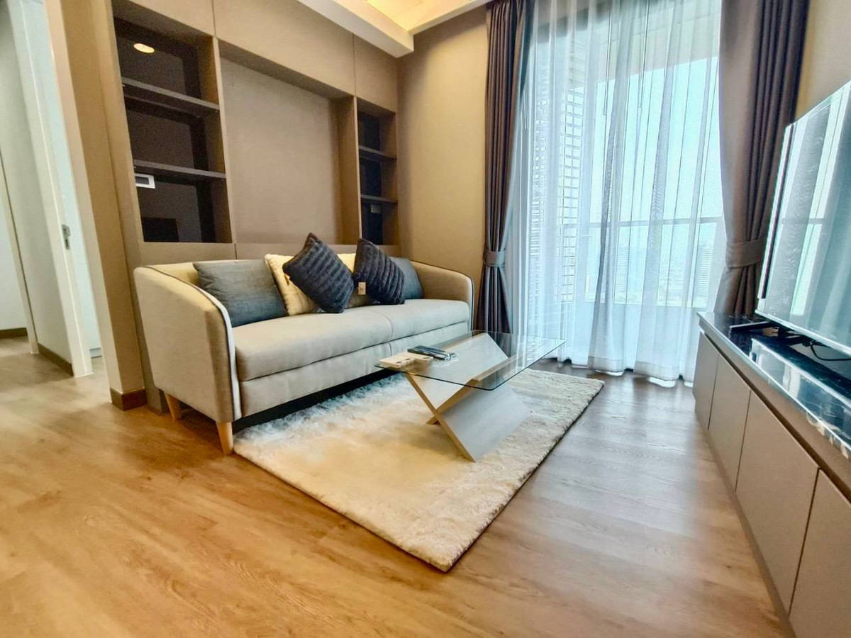 For RentCondoSukhumvit, Asoke, Thonglor : ⚜️𝗥𝗲𝗻𝘁 45,000 THB/month ( The Lumpini 24 )⚜️