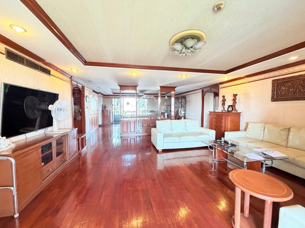 For SaleCondoSathorn, Narathiwat : Rare Low-Density Residence in Sathorn | Lumpini Place 4 Bedroom 323 sqm