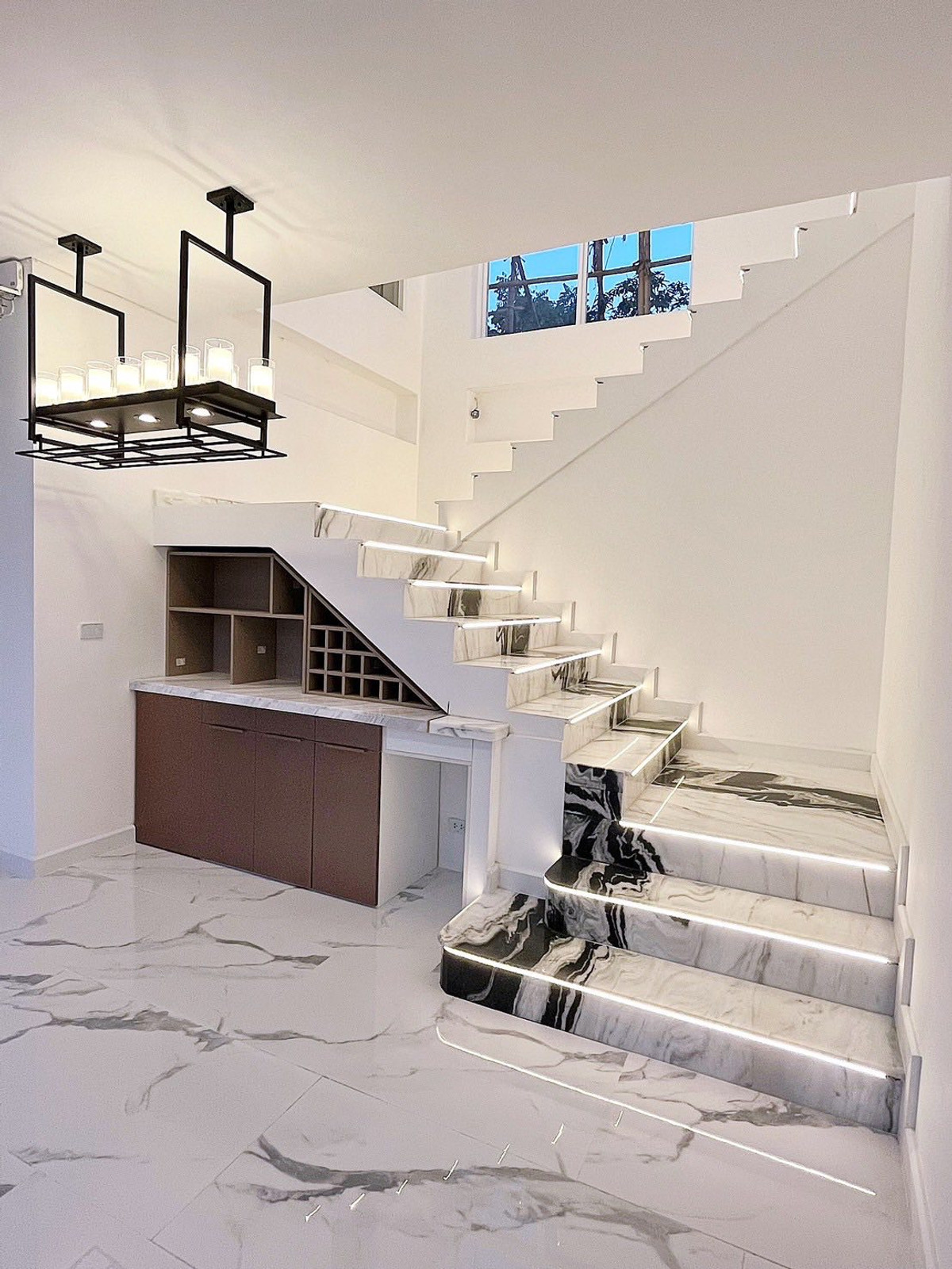 ขายบ้านพระราม 5 ราชพฤกษ์ บางกรวย : บ้านหรู หลังใหญ่ พร้อมสระว่ายน้ำ ✨ บ้านเดี่ยว ราชพฤกษ์ ซอยบางกร่าง 63/1 / 5 ห้องนอน (ขาย), Detached House Ratchaphruek Soi Bang Krang 63/1 / 5 Bedrooms (FOR SALE) AOM022