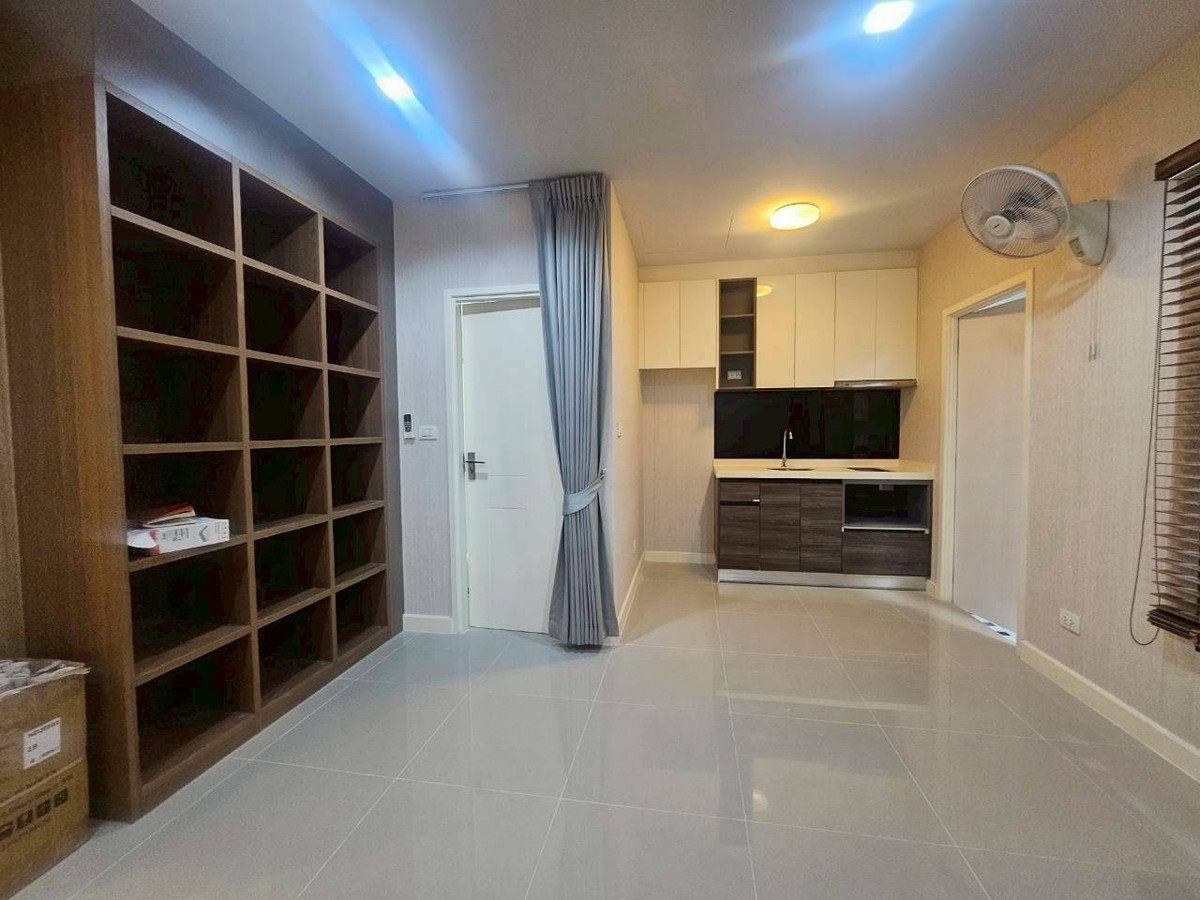 ให้เช่าทาวน์โฮมสมุทรปราการ สำโรง :  ✨ [YR678] ทาวน์โฮม 3 ชั้น Plex Bangna: ที่พักระดับผู้บริหาร ทำเลทองติดถนนใหญ่