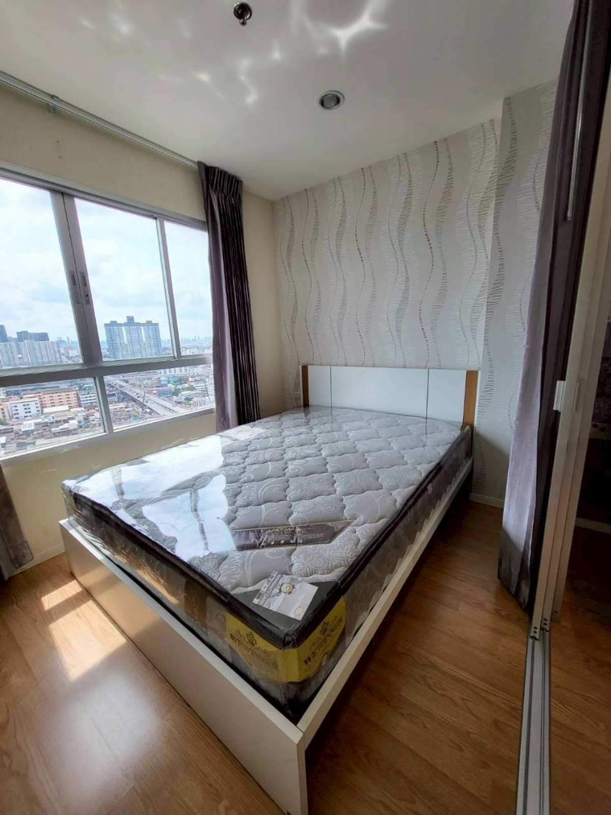 ให้เช่าคอนโดเสรีไทย-นิด้า : ✅ LP60243 ✅ Line : @p2nproperty