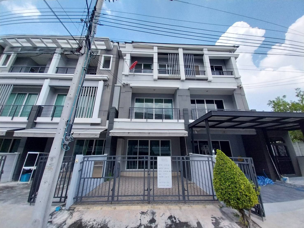 ขายทาวน์โฮมพระราม 5 ราชพฤกษ์ บางกรวย : ทาวน์โฮม บ้านกลางเมือง พิบูลสงคราม / 3 ห้องนอน (ขาย), Baan Klang Muang Piboonsongkram / Townhome 3 Bedrooms (FOR SALE) AOM021