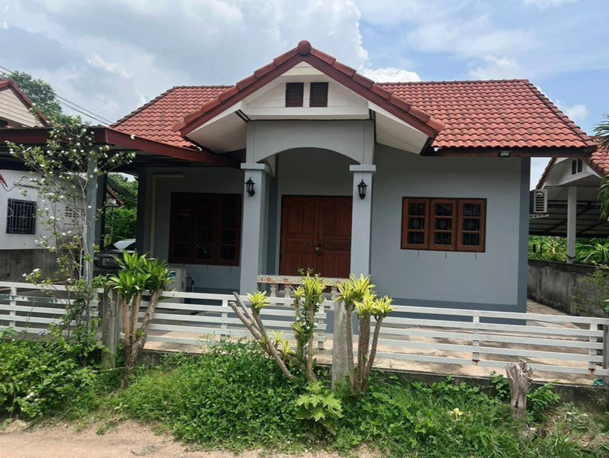 For SaleHouseMaha Sarakham : Single house, 1 floor, 55 sq m, ready to move in. Near the government center, Waeng Muang Subdistrict, Mueang District, Maha Sarakham Province.