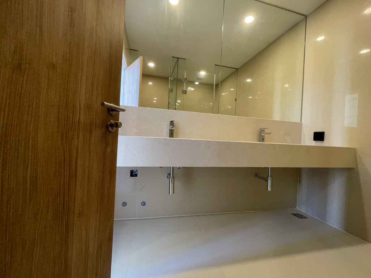 For SaleLadprao, Central Ladprao : [For Sale] Luxurious 3.5-story semi-detached house, Novel Residence Lat Phrao 18, usable area 417.4 sq m, like a single house in the heart of the city! Experience luxury living with the utmost privacy. In a potential location “Lat Phrao-Ratchada&