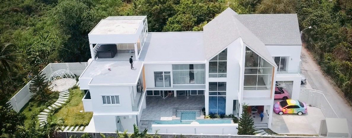 ขายบ้านพระราม 5 ราชพฤกษ์ บางกรวย : บ้านหรู หลังใหญ่ พร้อมสระว่ายน้ำ ✨ บ้านเดี่ยว ราชพฤกษ์ ซอยบางกร่าง 63/1 / 5 ห้องนอน (ขาย), Detached House Ratchaphruek Soi Bang Krang 63/1 / 5 Bedrooms (FOR SALE) AOM022