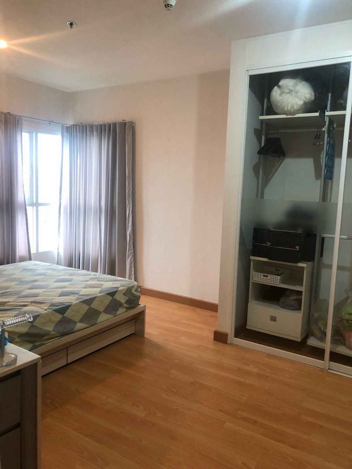 ขายคอนโดพระราม 9 เพชรบุรีตัดใหม่ RCA : The Parkland Grand Asoke–Phetchaburi2 Bed 2 Bath Area: 57 sq.m.Private parking space 11 sq.m.📌7.59 MB.📞 Contact: 094-624-2014 (Nui)📞 Contact: 064-642-8664 (Phat)