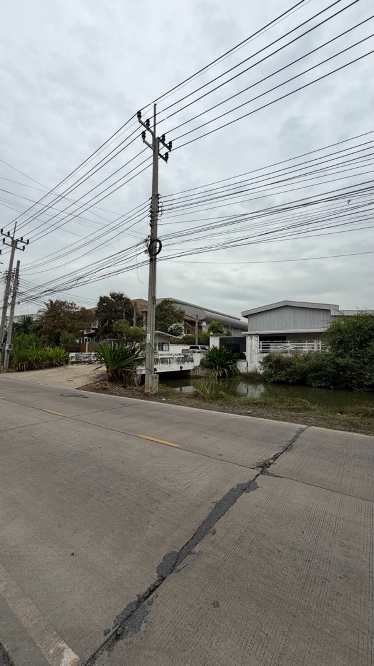 For SaleFactoryRathburana, Suksawat : Purple city plan factory for sale Along Suksawat Road 84, ready for immediate production | Large vehicles can enter and exit | Complete certificate of Ror.Ngor.4