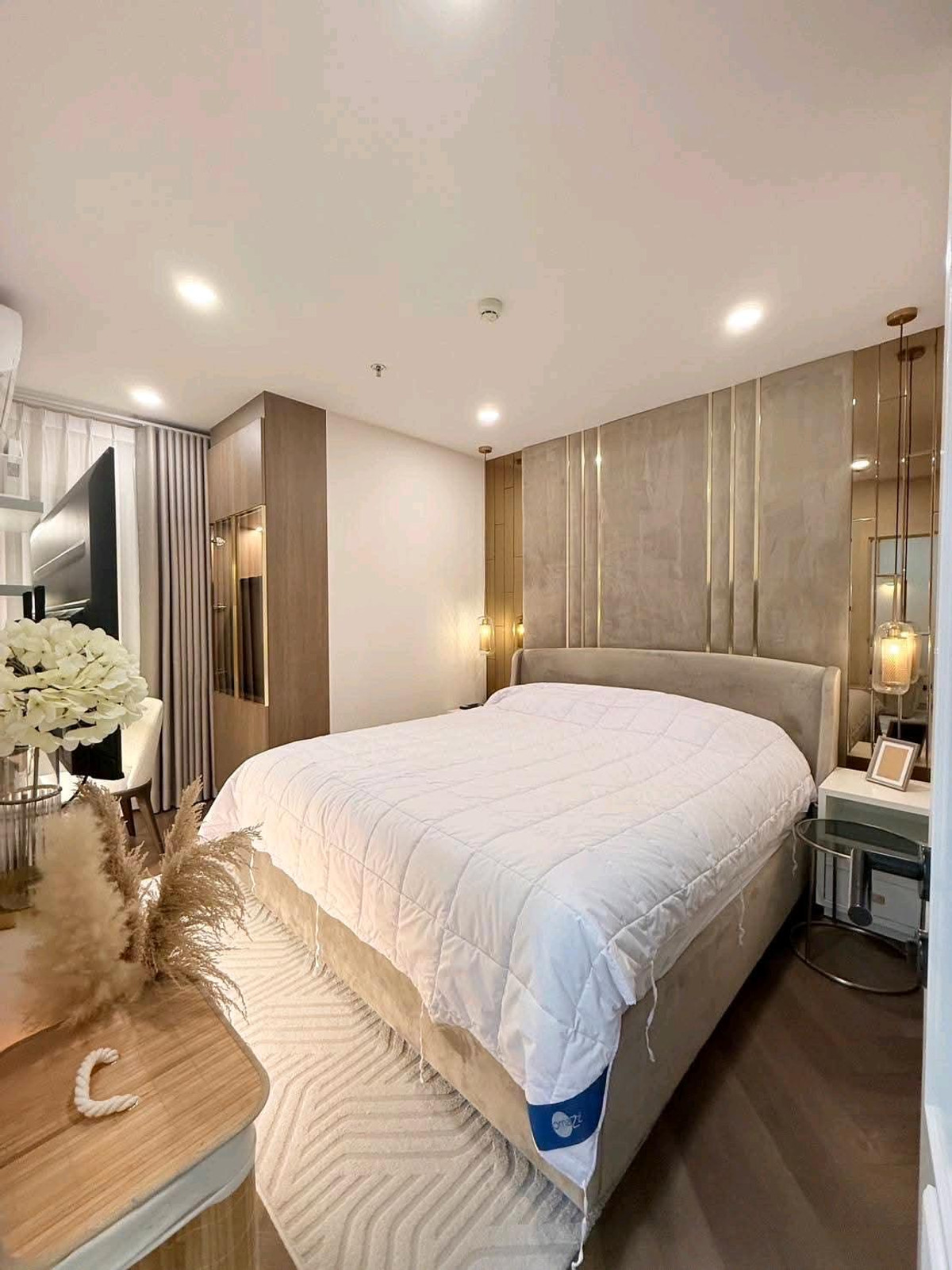 For RentCondoRama9, Petchburi, RCA : Condo for Rent: Supalai Veranda, luxuriously decorated.