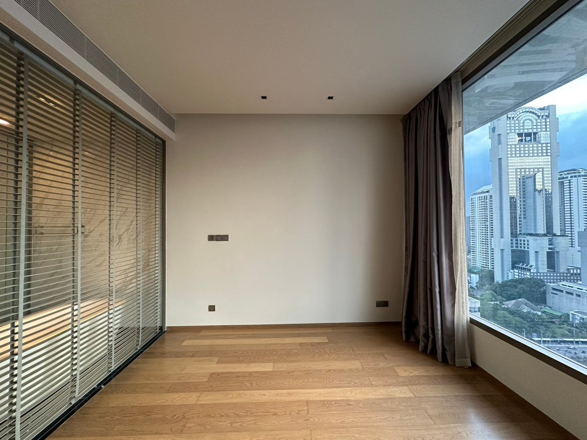 ให้เช่าคอนโดสีลม ศาลาแดง บางรัก : Condo for rent Saladaeng One Monthly 80,000 thb.