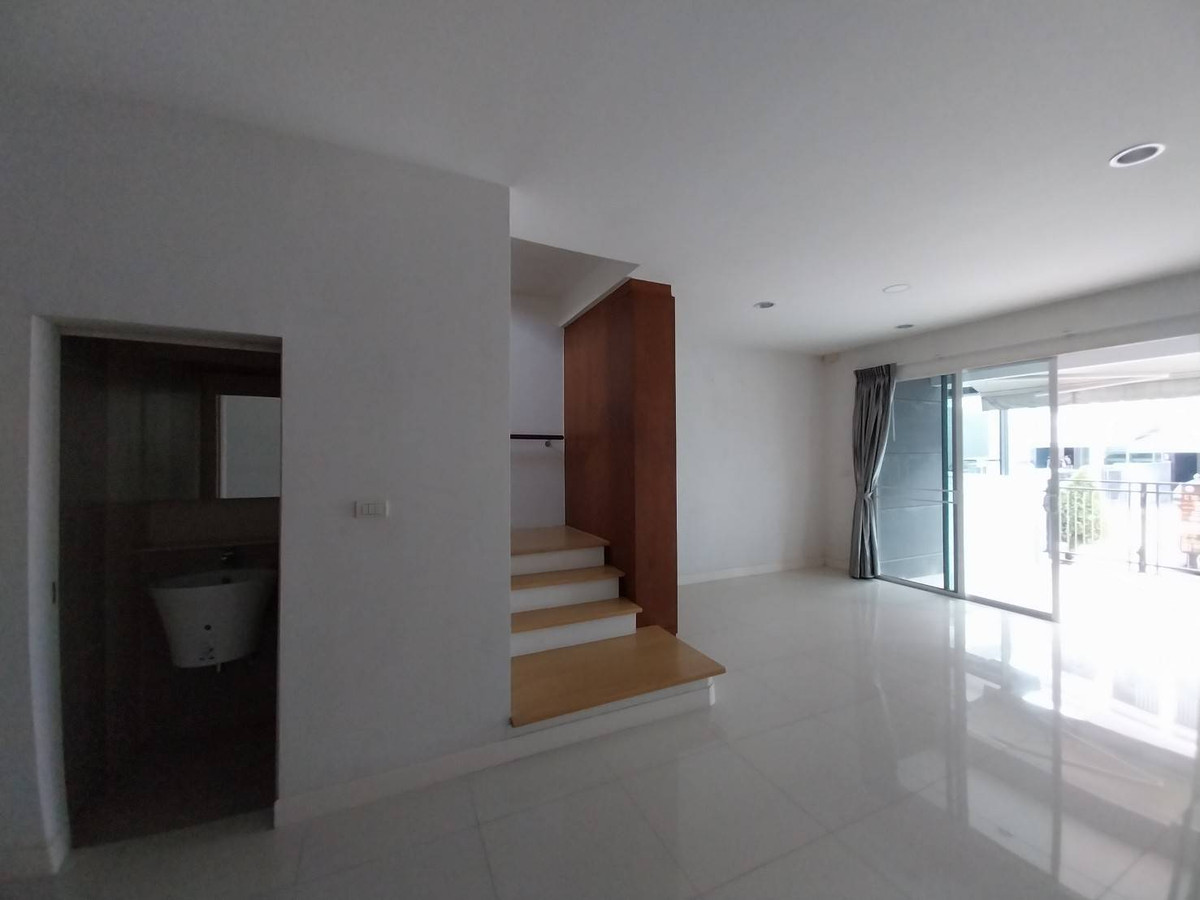 ขายทาวน์โฮมพระราม 5 ราชพฤกษ์ บางกรวย : ทาวน์โฮม บ้านกลางเมือง พิบูลสงคราม / 3 ห้องนอน (ขาย), Baan Klang Muang Piboonsongkram / Townhome 3 Bedrooms (FOR SALE) AOM021