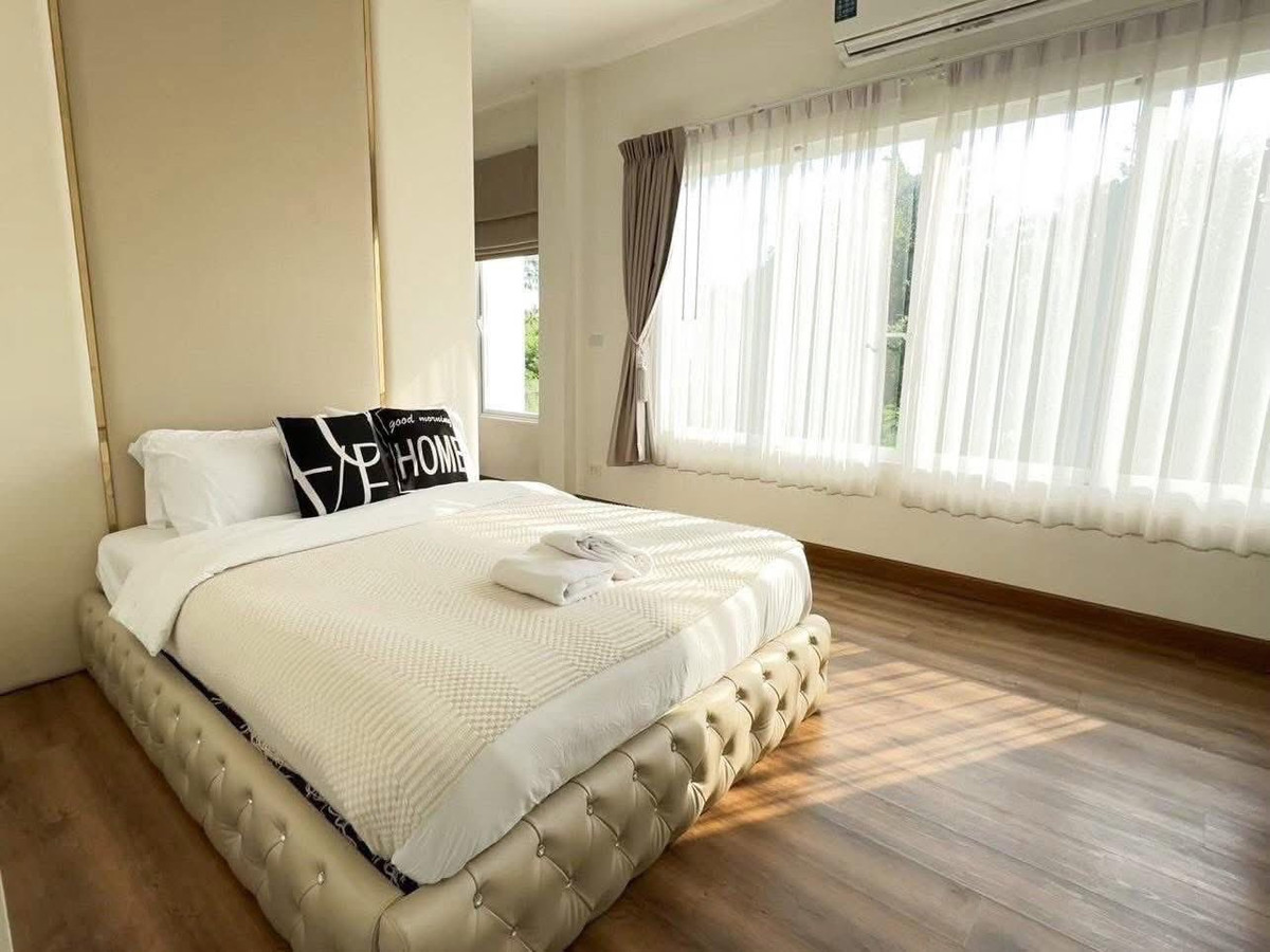 ขายบ้านพระราม 5 ราชพฤกษ์ บางกรวย : บ้านหรู หลังใหญ่ พร้อมสระว่ายน้ำ ✨ บ้านเดี่ยว ราชพฤกษ์ ซอยบางกร่าง 63/1 / 5 ห้องนอน (ขาย), Detached House Ratchaphruek Soi Bang Krang 63/1 / 5 Bedrooms (FOR SALE) AOM022