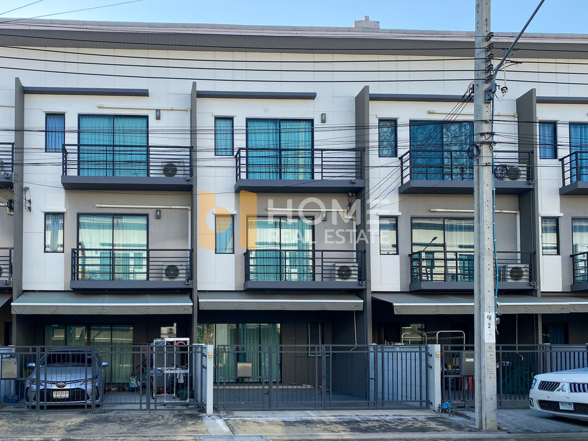 ขายทาวน์โฮมปิ่นเกล้า จรัญสนิทวงศ์ : ทาวน์โฮม บ้านกลางเมือง ปิ่นเกล้า - จรัญฯ / 3 ห้องนอน (ขาย), Baan Klang Muang Pinklao - Charan / Townhome 3 Bedrooms (FOR SALE) BALL208