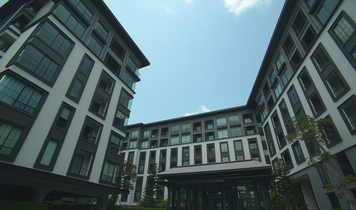 For SaleCondoSiam Paragon ,Chulalongkorn,Samyan : ✨ For Sale: The Reserve Kasemsan 3 Condo ✨ 💰 Only 9,499,000 THB 2 bedrooms, best price in the building, in a condo in the heart of Siam. It gives the feel of being at a 5-star resort, quiet, beautiful rooms, fully furnished. There are rooms ready to make 