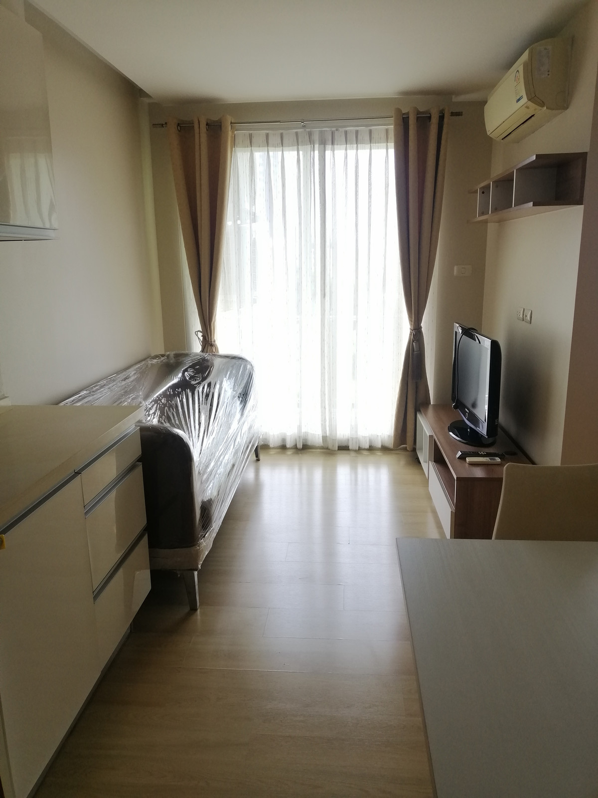 For RentCondoRatchadapisek, Huaikwang, Suttisan : Condo for rent in Ratchada area, 1 bedroom.