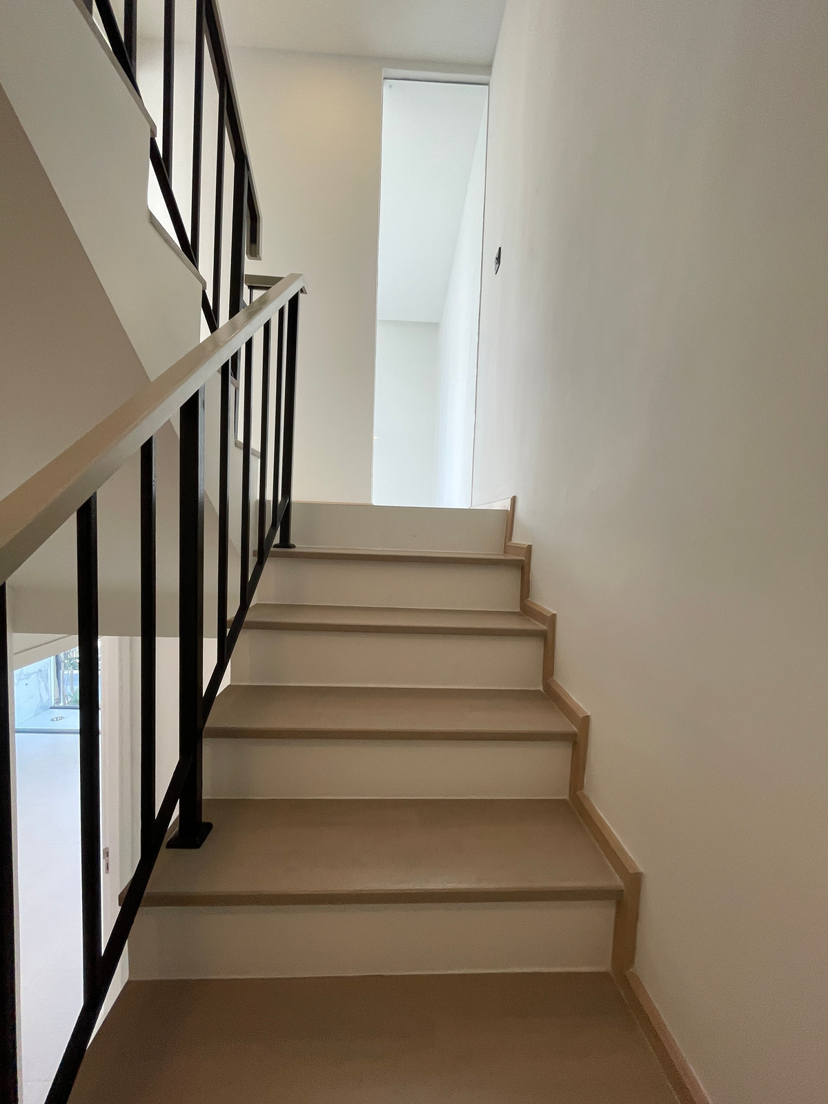 For SaleLadprao, Central Ladprao : [For Sale] Luxurious 3.5-story semi-detached house, Novel Residence Lat Phrao 18, usable area 417.4 sq m, like a single house in the heart of the city! Experience luxury living with the utmost privacy. In a potential location “Lat Phrao-Ratchada&