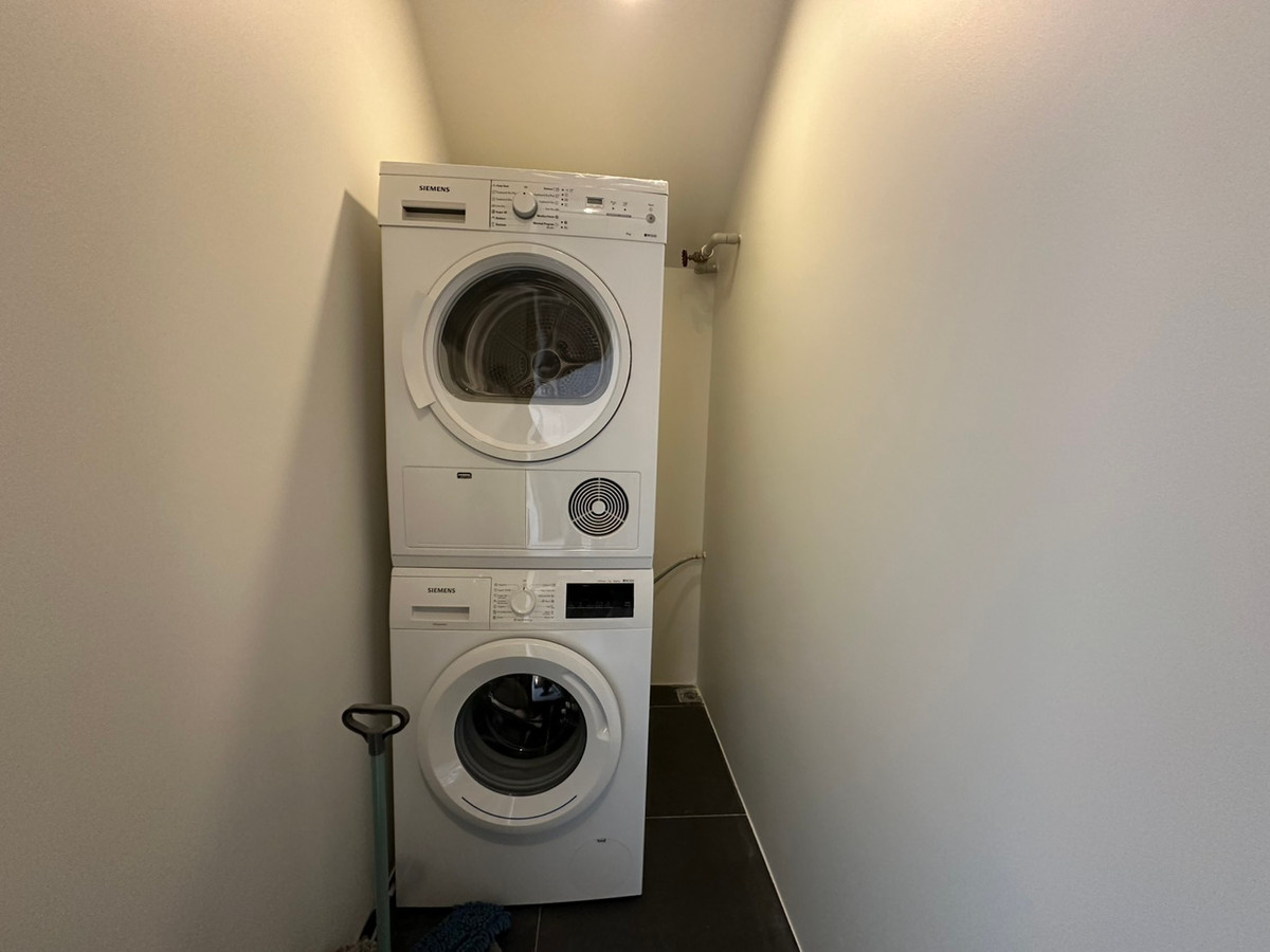 ให้เช่าคอนโดสีลม ศาลาแดง บางรัก : Condo for rent Saladaeng One Monthly 80,000 thb.