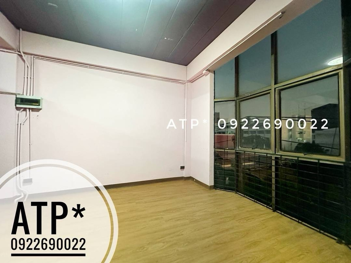 ให้เช่าอาคารพาณิชย์โชคชัย4 ลาดพร้าว71 : **เช่า26K/ขาย8MB** อาคารพาณิชย์26ตรว+ต่อเติมหลังบ้าน(พื้นที่ใหญ่)/4.5ชั้น/4โถง/3ห้องอเนกประสงค์/2ห้องน้ำ/2แอร์/เครื่องปั้มน้ำ/ระบบไฟฟ้า3เฟส/ที่จอดรถหน้าอาคาร/ระยะเดินถึงรถไฟฟ้าสายสีเหลือง150ม @ ลาดพร้าว-สะพานสอง-โชคชัยสี่