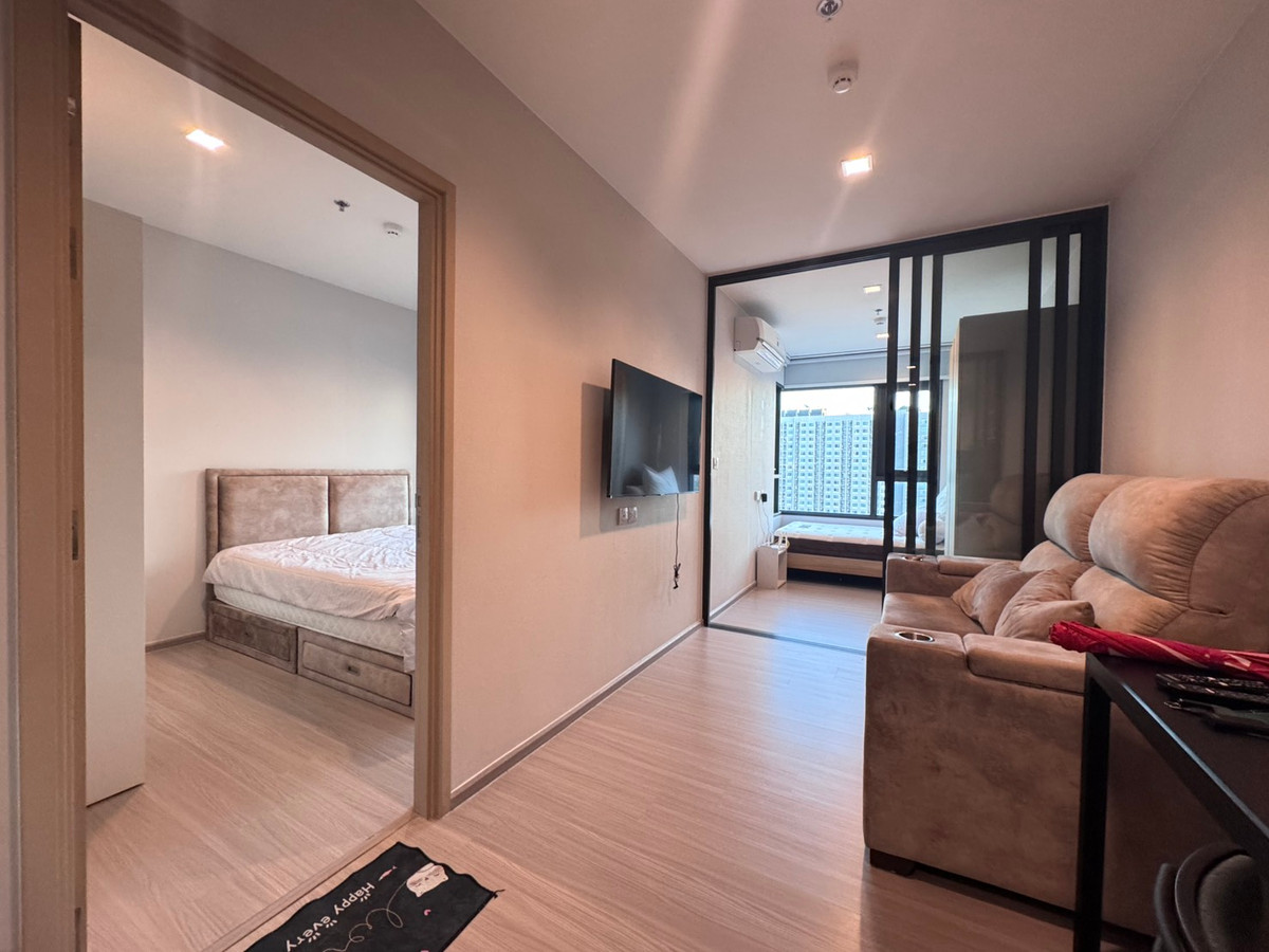 For RentCondoThaphra, Talat Phlu, Wutthakat : Life Sathorn Sierra 2 bedrooms available for rent, has 2 beds, fully furnished, for rent 20,000/month.