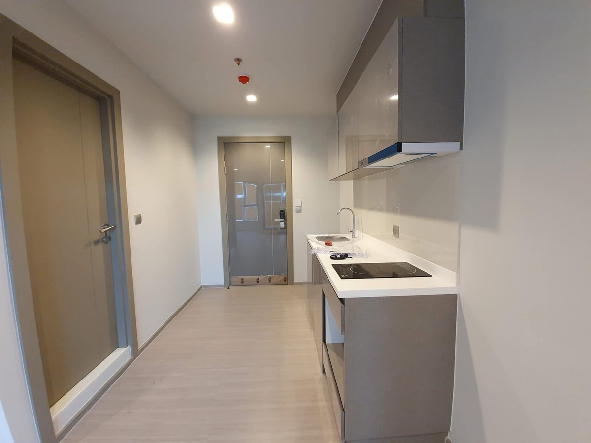 For SaleCondoRama9, Petchburi, RCA : Urgent sale Life Asoke Rama9 3.1 mb