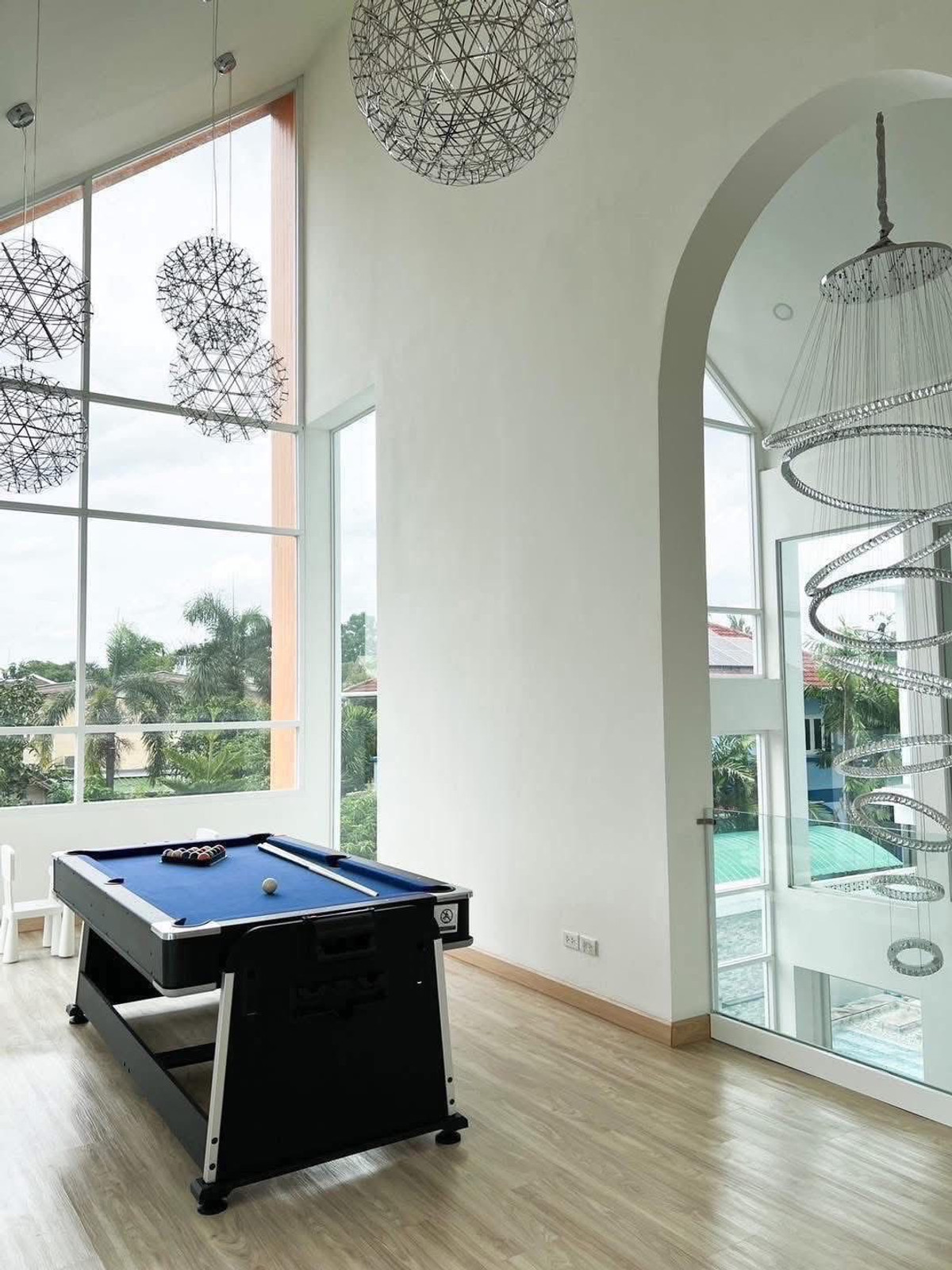 ขายบ้านพระราม 5 ราชพฤกษ์ บางกรวย : บ้านหรู หลังใหญ่ พร้อมสระว่ายน้ำ ✨ บ้านเดี่ยว ราชพฤกษ์ ซอยบางกร่าง 63/1 / 5 ห้องนอน (ขาย), Detached House Ratchaphruek Soi Bang Krang 63/1 / 5 Bedrooms (FOR SALE) AOM022