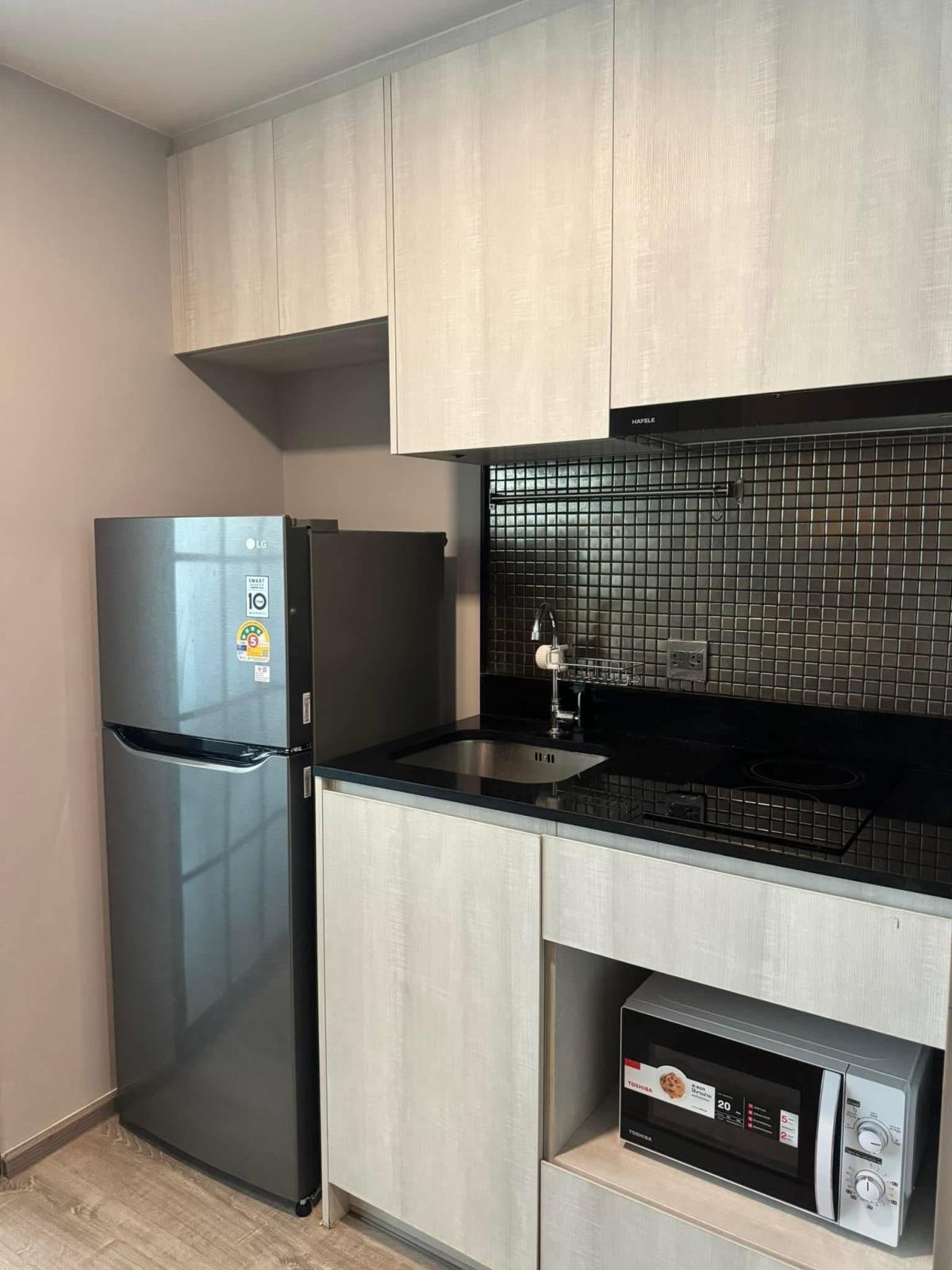 For RentCondoRatchadapisek, Huaikwang, Suttisan : Rent a condo at Maestro 19 Ratchada 19 – View in the heart of the city1 bedroom 17,000 Baht/month. Close to BTS/MRT Ratchada with complete facilities!