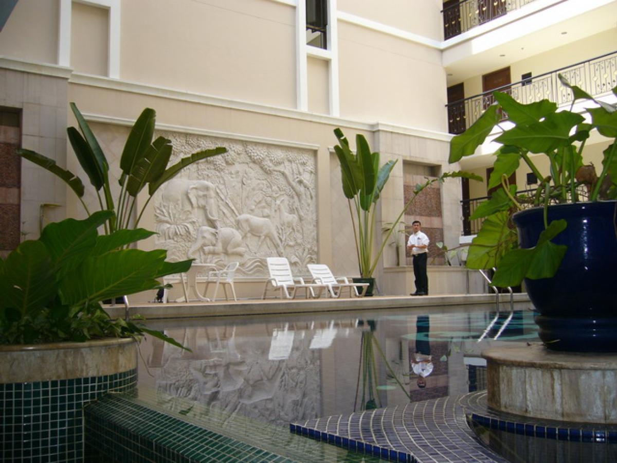 For RentCondoSilom, Saladaeng, Bangrak : 🏢 Rent a 3-bedroom condo at Silom City Resort near BTS Chong Nonsifor only 43,000 baht/month, with a swimming pool and fitness center!