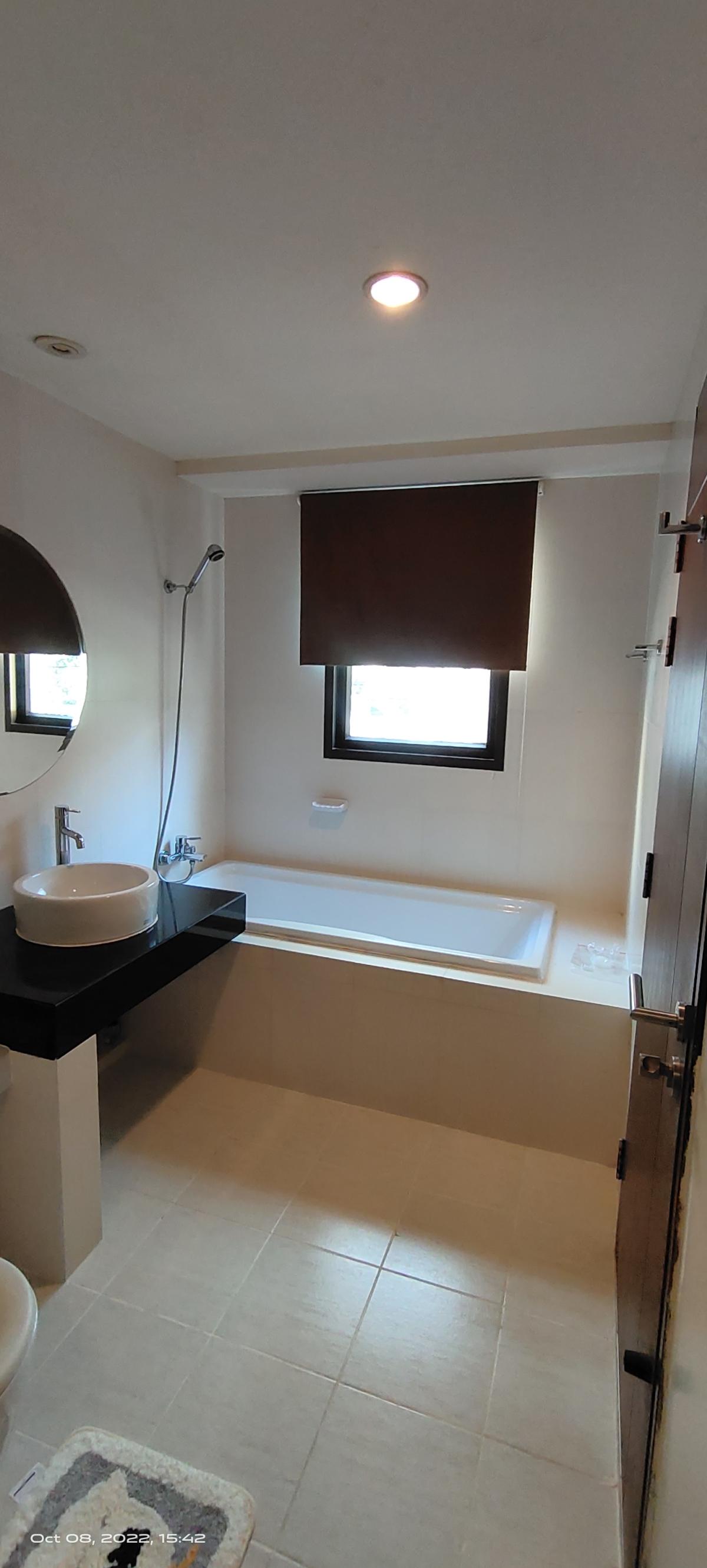 For RentCondoSilom, Saladaeng, Bangrak : 🏢 Rent a 3-bedroom condo at Silom City Resort near BTS Chong Nonsifor only 43,000 baht/month, with a swimming pool and fitness center!