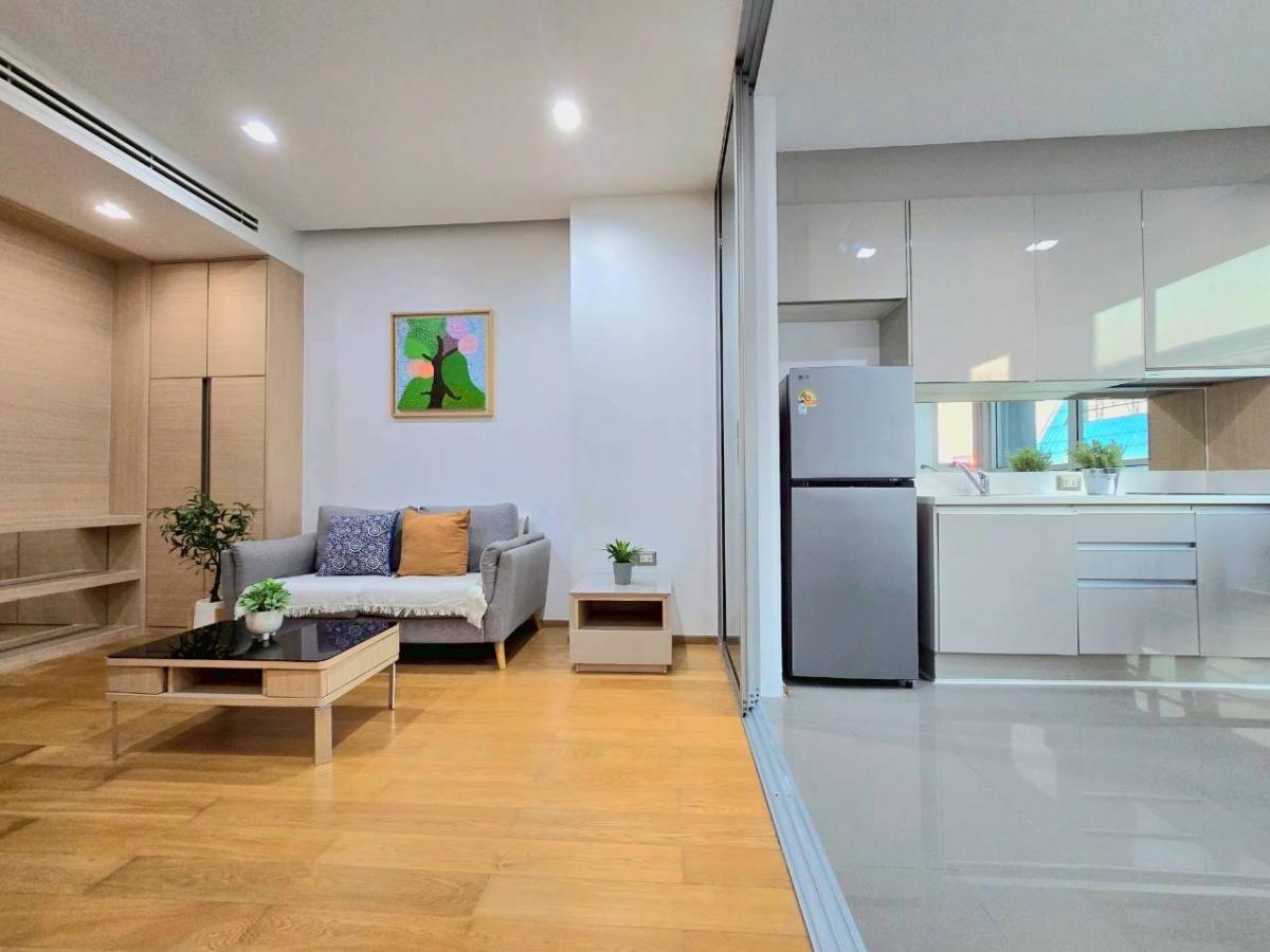 ให้เช่าคอนโดพระราม 9 เพชรบุรีตัดใหม่ RCA : เช่าคอนโด The Address Asoke 1 นอน ใกล้ MRT เพชรบุรี ราคาพิเศษ 26,500 บาท/เดือน พร้อมสิ่งอำนวยความสะดวกครบครัน!