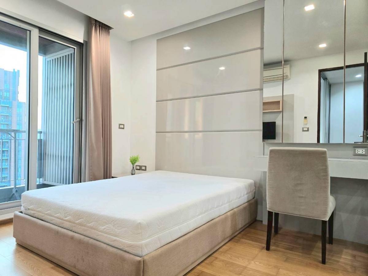 ให้เช่าคอนโดพระราม 9 เพชรบุรีตัดใหม่ RCA : เช่าคอนโด The Address Asoke 1 นอน ใกล้ MRT เพชรบุรี ราคาพิเศษ 26,500 บาท/เดือน พร้อมสิ่งอำนวยความสะดวกครบครัน!