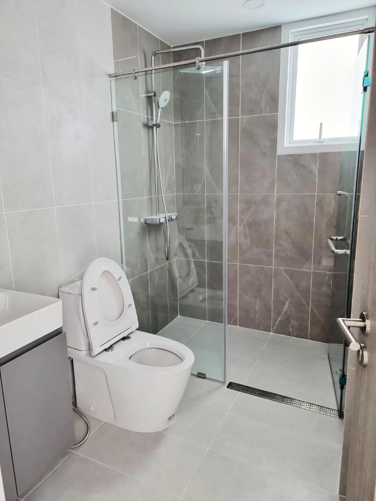 ขายคอนโดสยาม จุฬา สามย่าน : ราคาจริงรวมค่าใช้จ่ายแล้วคอนโดสุดหรูใจกลางสามย่าน 2 ห้องนอน ขนาด 80 ตรม. ใกล้ BTS/MRT เริ่ม 9.9 ล้าน! เติมเต็มไลฟ์สไตล์ด้วยสระว่ายน้ำ ฟิตเนส และ Sky Bar ส่วนตัว!