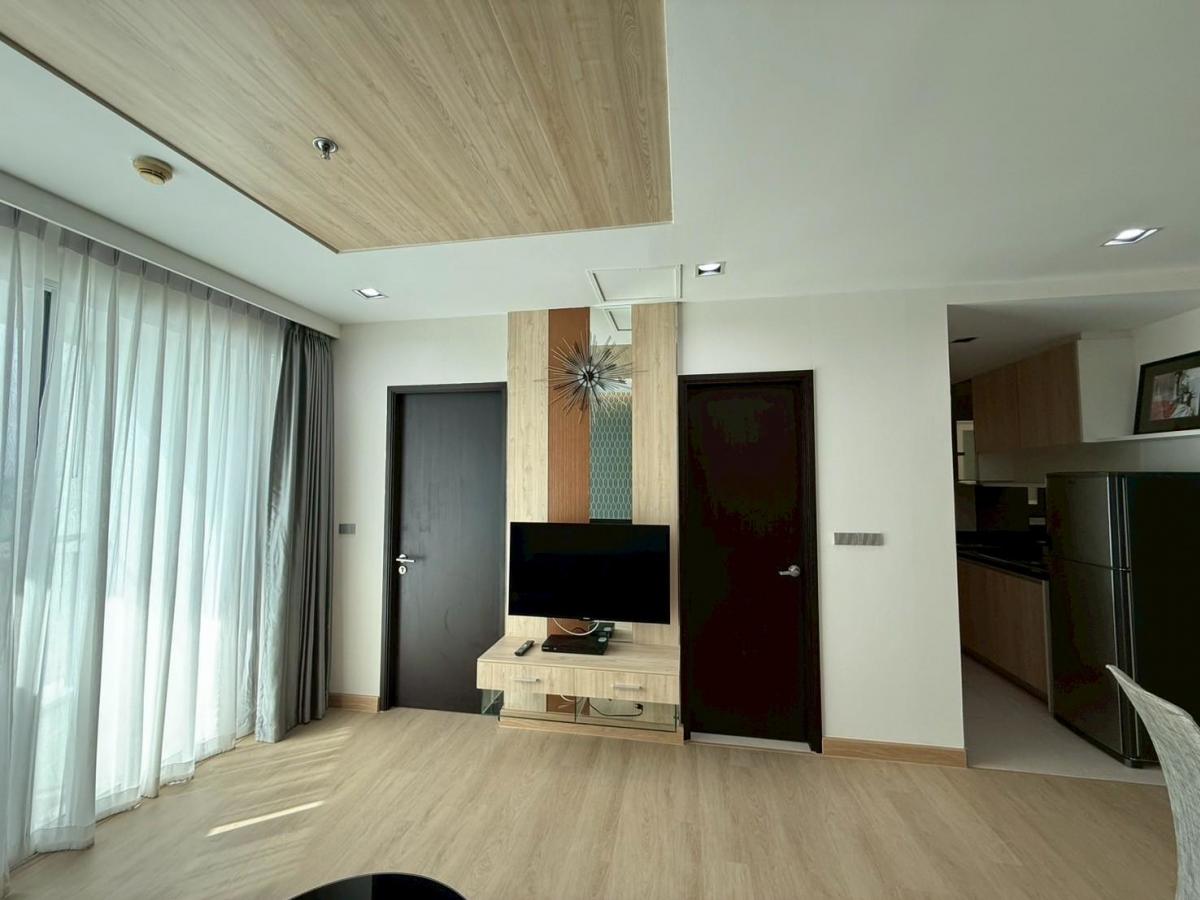 For RentCondoOnnut, Udomsuk : For rent: 1-bedroom condo Sky Walk (Weltz Residences) near BTS/MRT for only 40,000 THB/month!Area: 51.77 sq.m. with full amenities!