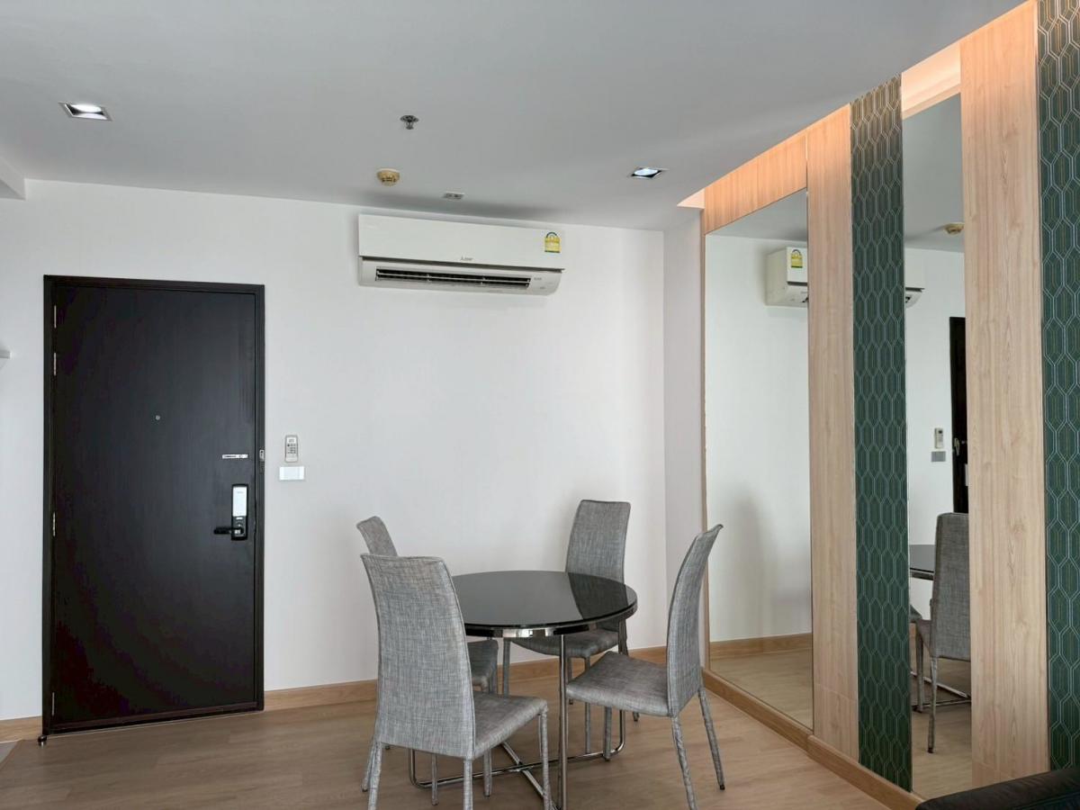 For RentCondoOnnut, Udomsuk : For rent: 1-bedroom condo Sky Walk (Weltz Residences) near BTS/MRT for only 40,000 THB/month!Area: 51.77 sq.m. with full amenities!