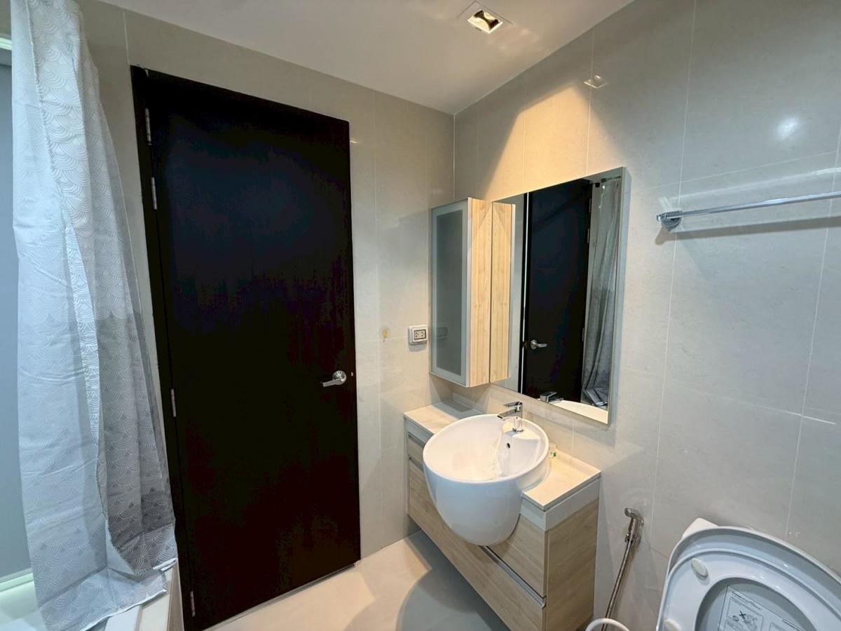 For RentCondoOnnut, Udomsuk : For rent: 1-bedroom condo Sky Walk (Weltz Residences) near BTS/MRT for only 40,000 THB/month!Area: 51.77 sq.m. with full amenities!