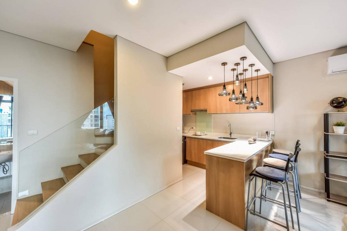 ให้เช่าคอนโดพระราม 9 เพชรบุรีตัดใหม่ RCA : 28/01/2026, เช่าคอนโดหรู Villa Asoke 80 ตร.ม. ใกล้ BTS/MRT เพชรบุรี ชีวิตสะดวกครบ ใกล้ชิดเมือง เพียง 43,000 บาท/เดือน!