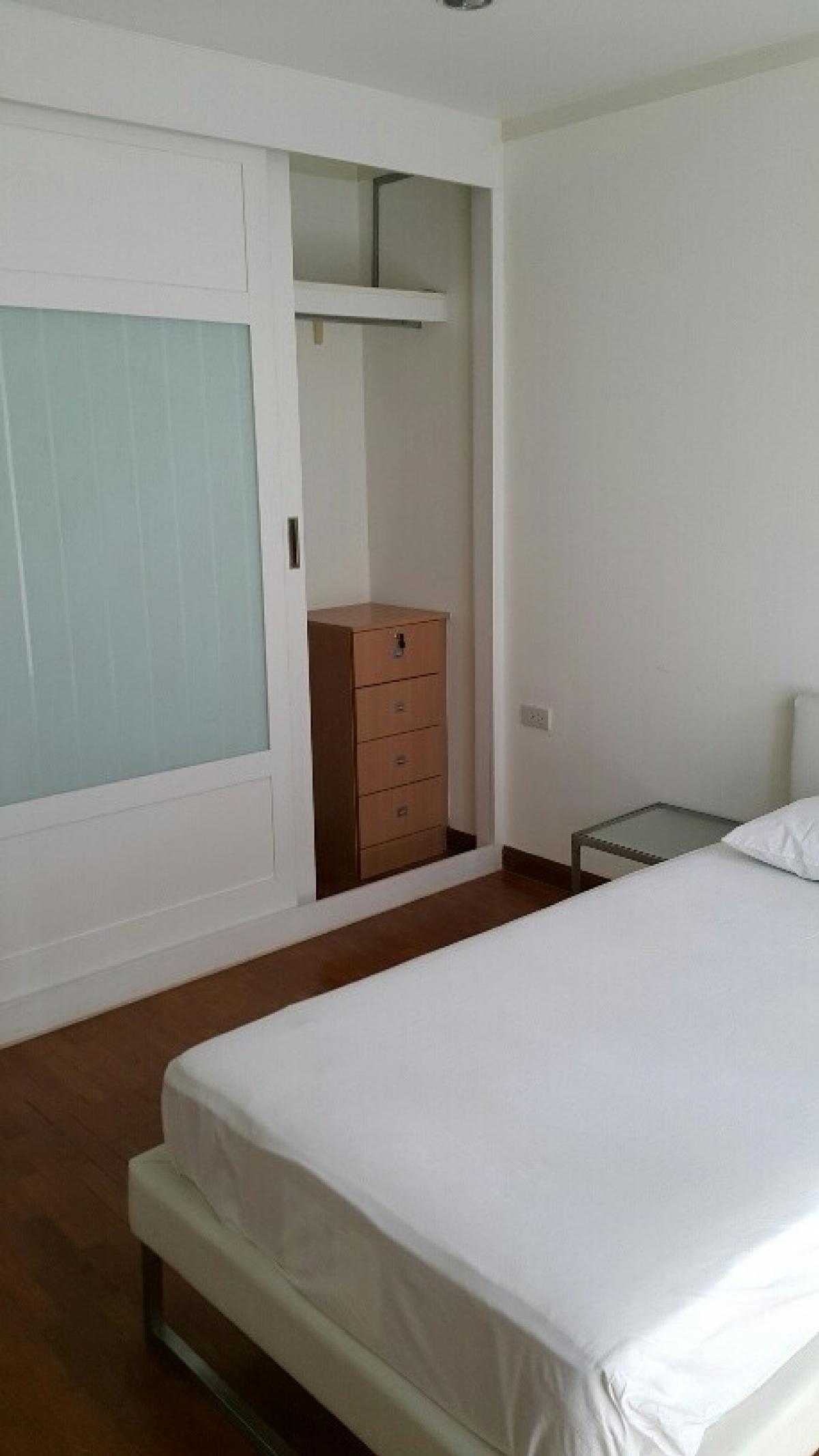 ขายคอนโดนานา : 28/01/2026, รวมค่าโอนคอนโดหรู 3 ห้องนอน ใจกลางนานา วิวเมืองสุดปัง! Baan Siri 13 ขนาด 114 ตร.ม. พร้อมอยู่ ราคาพิเศษ 12.5 ล้าน!