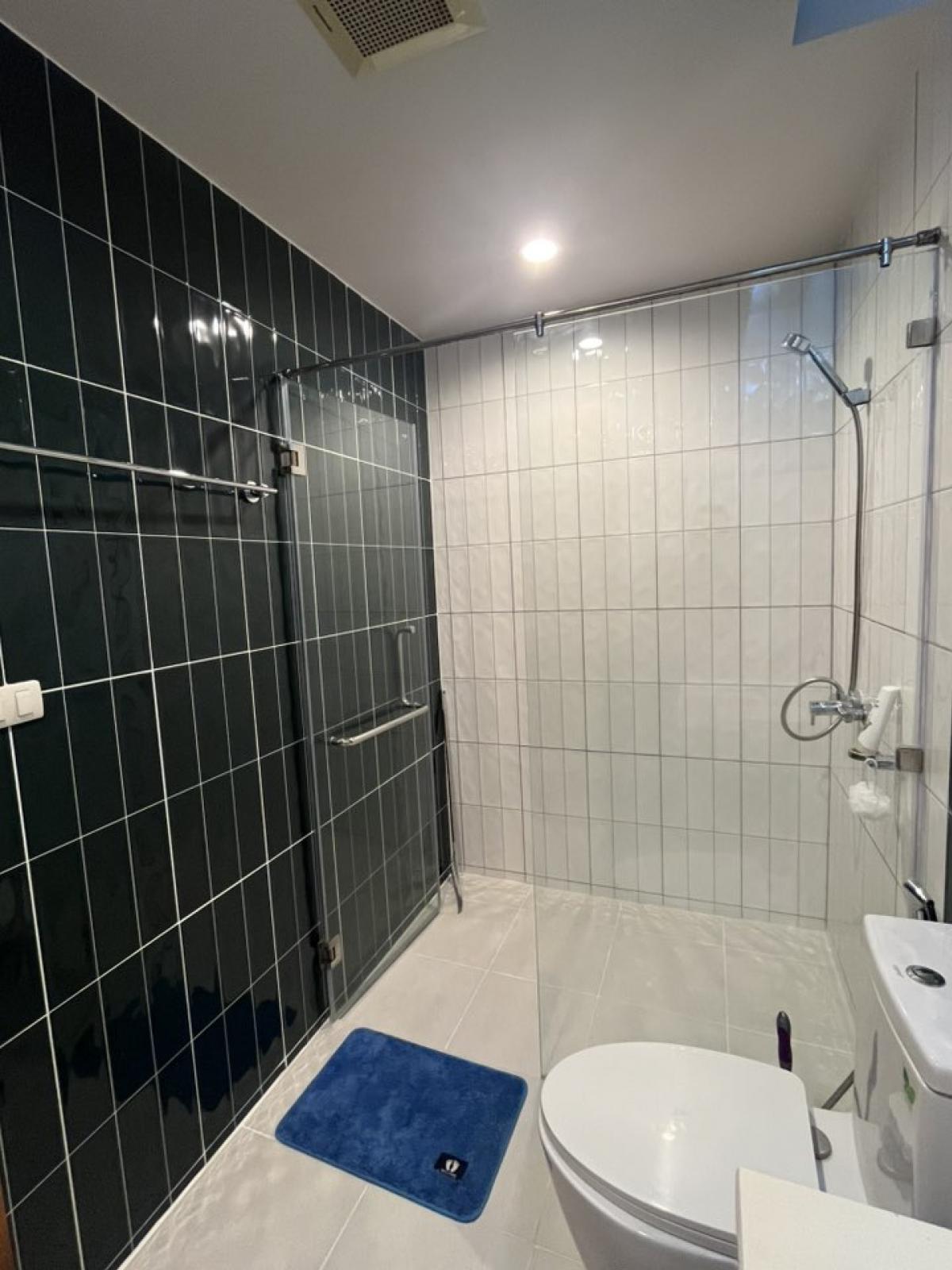 ให้เช่าคอนโดพระราม 9 เพชรบุรีตัดใหม่ RCA : 28/01/2026, เช่าคอนโด Circle Condominium 1 ห้องนอน 40 ตร.ม. ใกล้ BTS/MRT เพชรบุรี เพียง 25,000 บาท/เดือน!