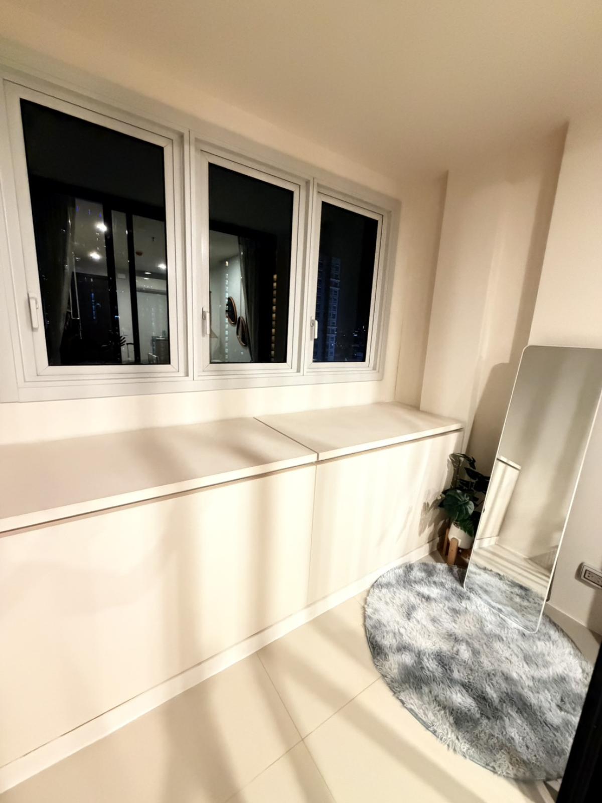 For SaleCondoRatchadapisek, Huaikwang, Suttisan : 03/04/2026, Looking for a condo in the heart of Ratchada! XT Huai Khwang 1 bedroom, special price of only 4.65 million
Near MRT Huai Khwang - Shopping & complete lifestyle available for immediate viewing! 0642748883