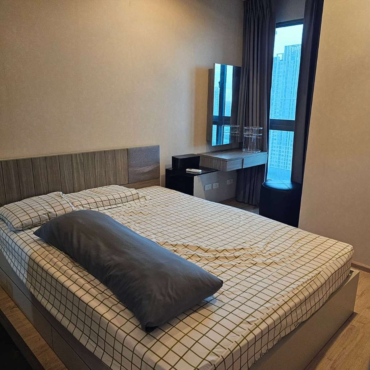 ให้เช่าคอนโดท่าพระ ตลาดพลู วุฒากาศ : Ideo Wutthakat【𝐒𝐄𝐋𝐋 & 𝐑𝐄𝐍𝐓】🔥 ห้องโปร่ง แสงดี สไตล์ Cozy Modern 🔥 ติดต่อไลน์ไอดี: @hacondo