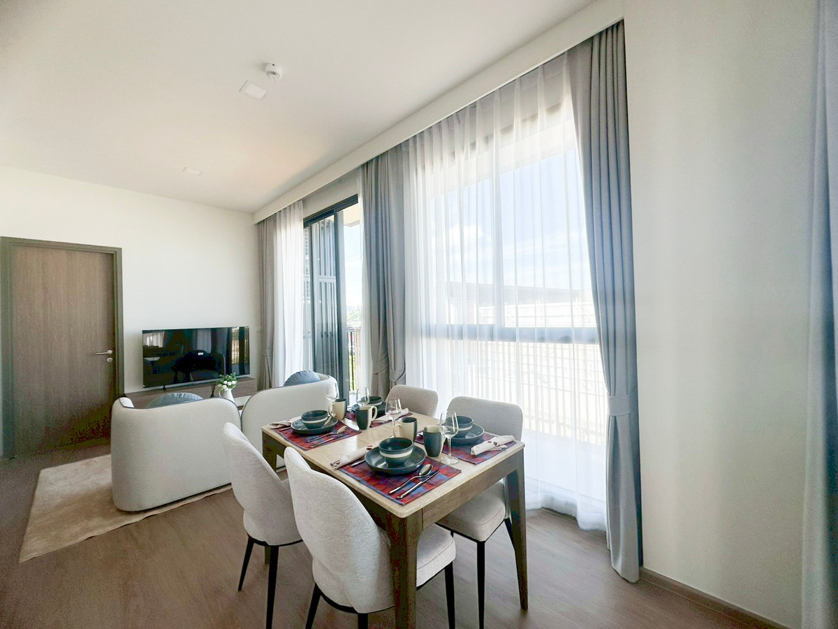 ให้เช่าคอนโดภูเก็ต : 𝐂𝐚𝐧𝐯𝐚𝐬 𝐂𝐡𝐞𝐫𝐧𝐠 𝐓𝐚𝐥𝐚𝐲 Luxury Condominium in the Heart of Cherngtalay with Extensive Facilities.