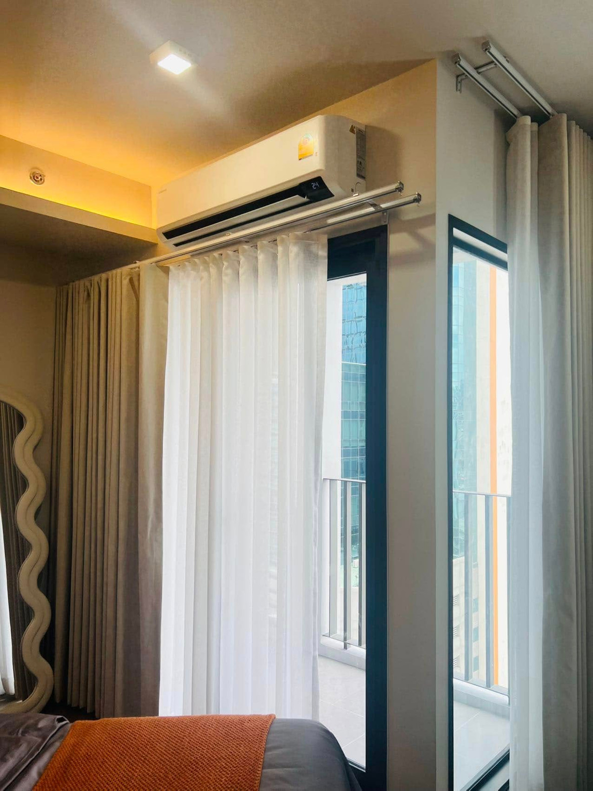 For RentCondoSiam Paragon ,Chulalongkorn,Samyan : Chapter Chula Samyan【𝐑𝐄𝐍𝐓】🔥 Bright and airy rooms in an Urban Cozy style, perfect for everyday living 🔥 Contact Line ID: @hacondo