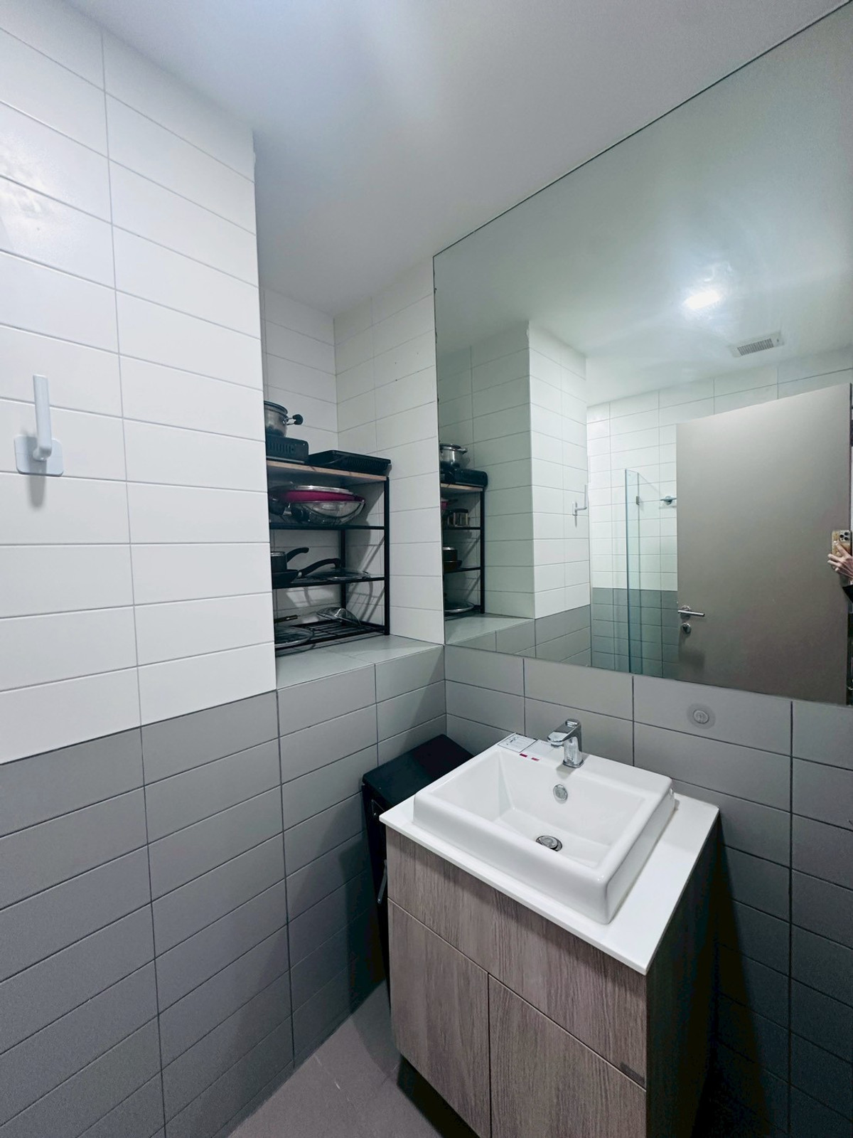 ให้เช่าคอนโดอ่อนนุช อุดมสุข : For rent!  Ideo Mobi Sukhumvit 81 ติดต่อ 086-4455124